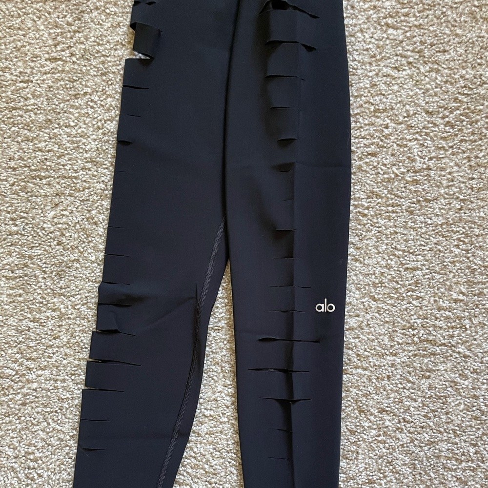 Alo Yoga Laser Cut leggings